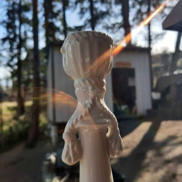 Vintage Ethan Allen Fine Porcelain Candlesticks Made in Italy - Picture 2 of 6